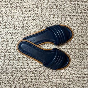 J. Crew Navy Sorrento Padded Slides women’s shoe size 11. Never been worn. BH414